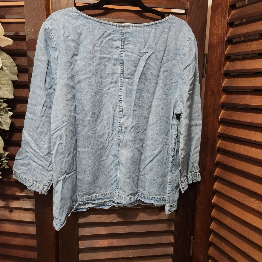 HD in Paris Light Blue Denim Tunic with Front Pockets - Picture 4 of 4